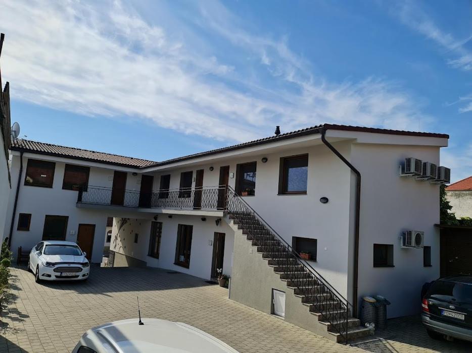 Apartmany Maly Princ ボイニツェ エクステリア 写真